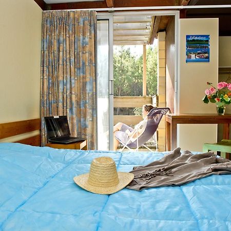 Vtf Les Bruyeres Hotel Maubuisson Eksteriør billede